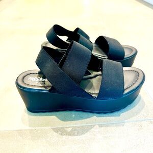 Mossimo Platform Sandals . Size 7.5